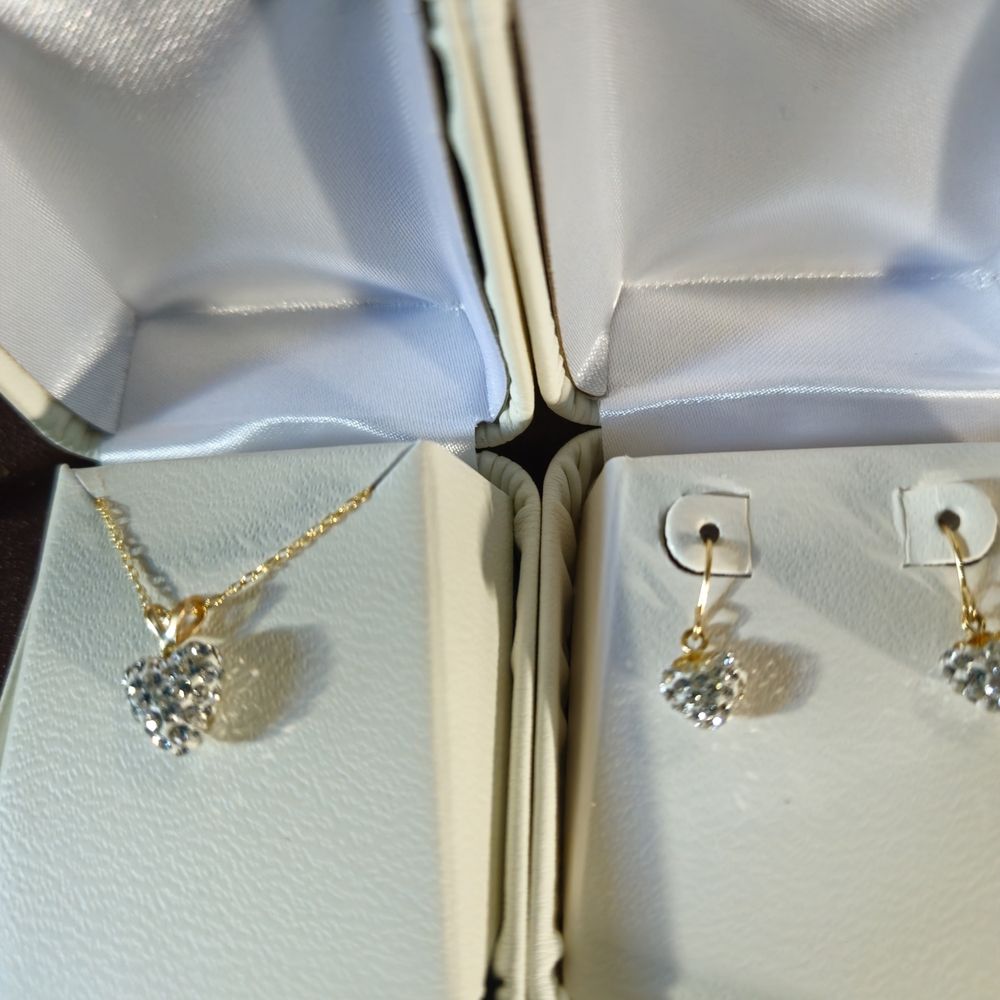 Elegant Gold and Silver Heart Jewelry Set